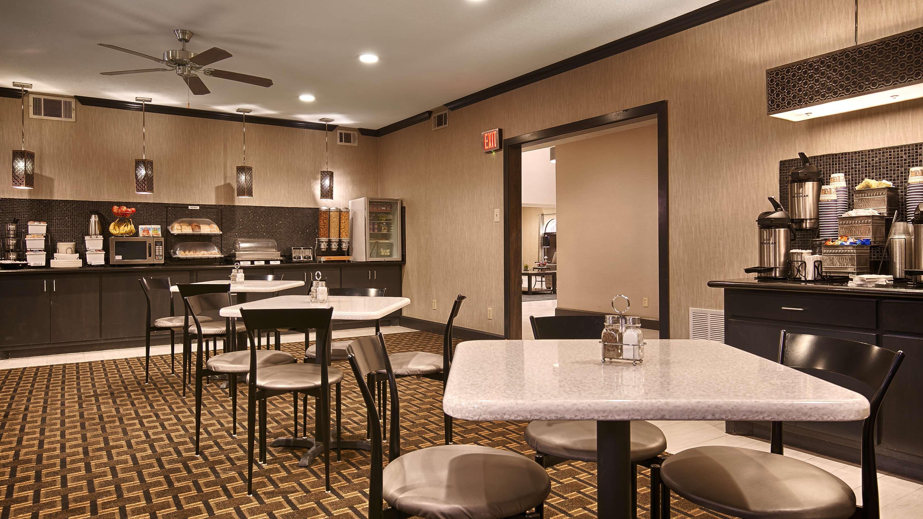 Best Western Edinburgh/Columbus Exterior photo